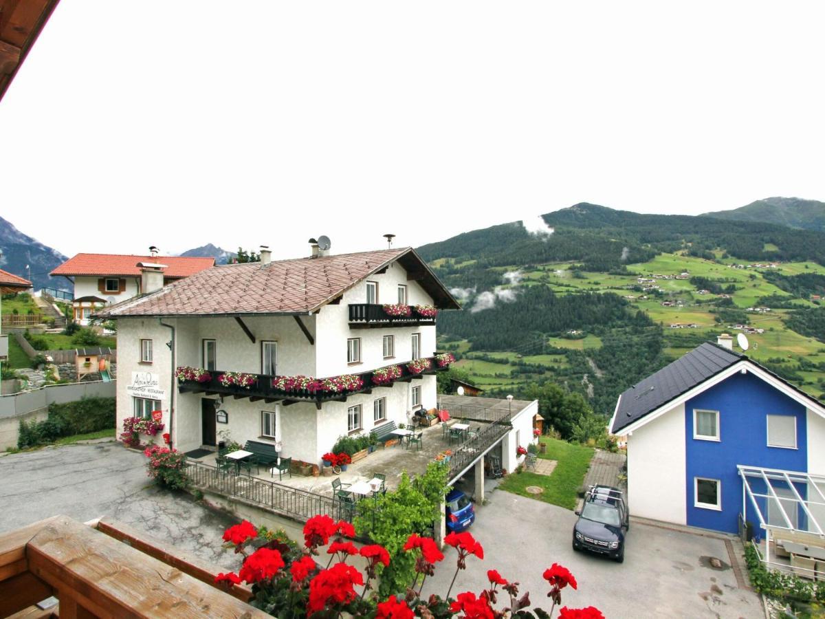 Modern Apartment In Hochgallmigg With Balcony 外观 照片