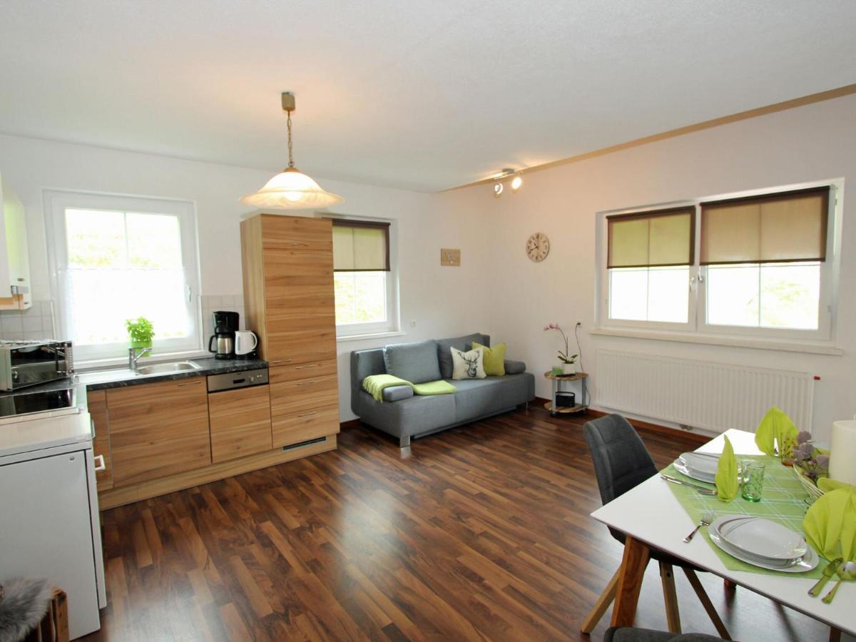 Modern Apartment In Hochgallmigg With Balcony 外观 照片
